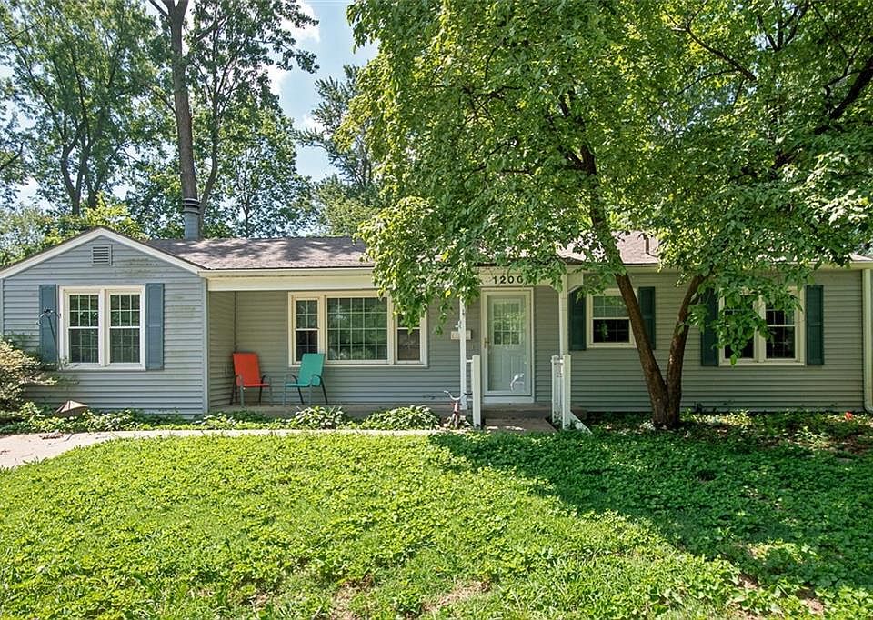 1st image of 12009 W 60th Pl