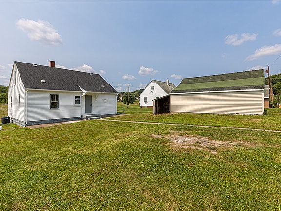 3rd image of 1179 Crucible Rd