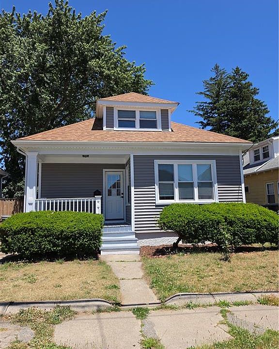 1st image of 286 Sutton Ave