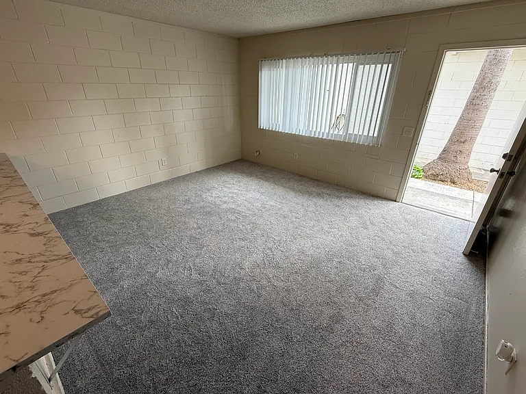 Fernmar Apartments — Photo 8