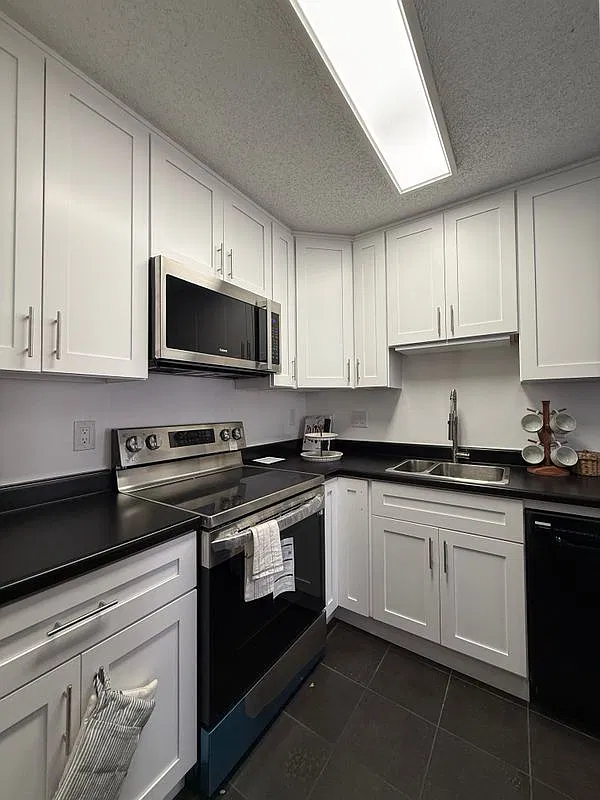 1 bed, 1.0 bath, 500 sqft, $2,200 — Photo 4