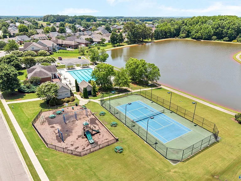 103 Wickerberry Ln — Photo 40