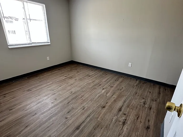 1712 N James H McGee Blvd — Photo 6