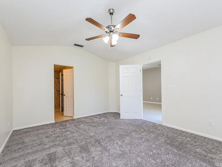 3815 Purcellville Ct — Photo 9