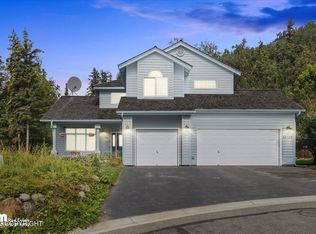 10760 Sarah Barton Cir, Eagle River, AK 99577