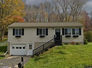 17 Lori Dr, Apalachin, NY 13732