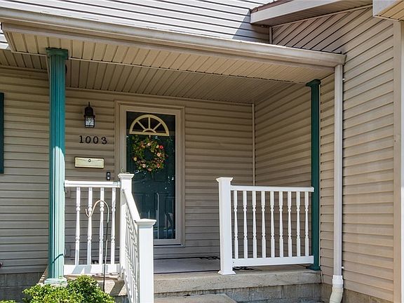 3rd image of 1003 Eppley Ave