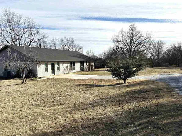 123 NE Shelly Dr, Fletcher, OK 73541