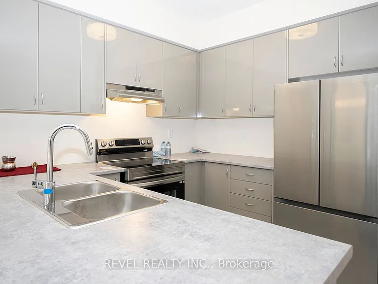 31 Wakeling Dr — Photo 7