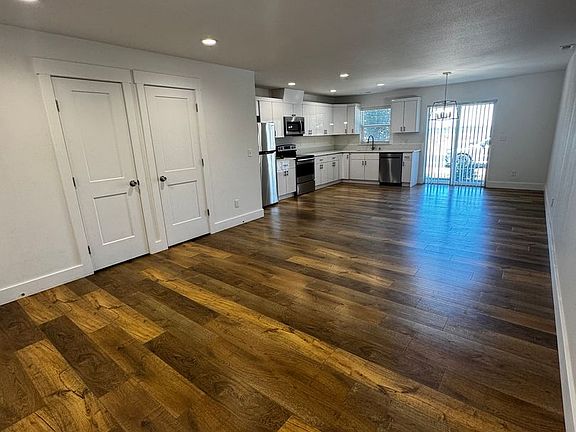 4th image of 2737 W Marina Dr #A4