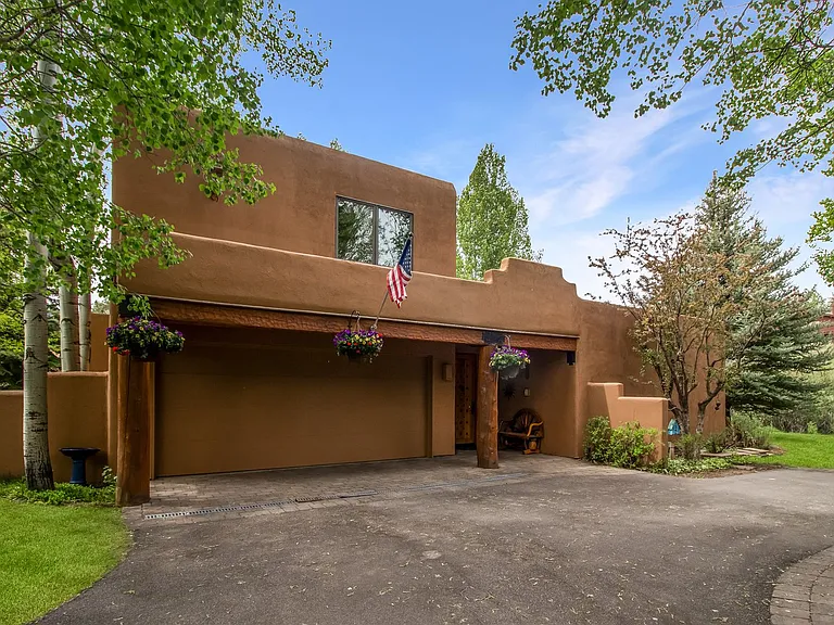 3 Sunflower Rd — Photo 2