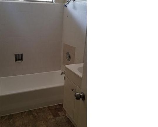 4th image of 264 Terrace St