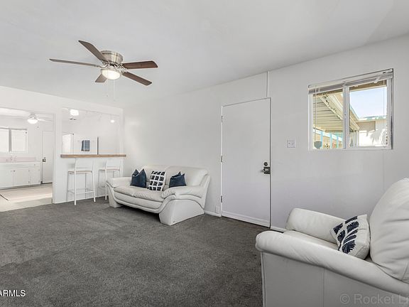 4th image of 420 W EARLL Drive #1