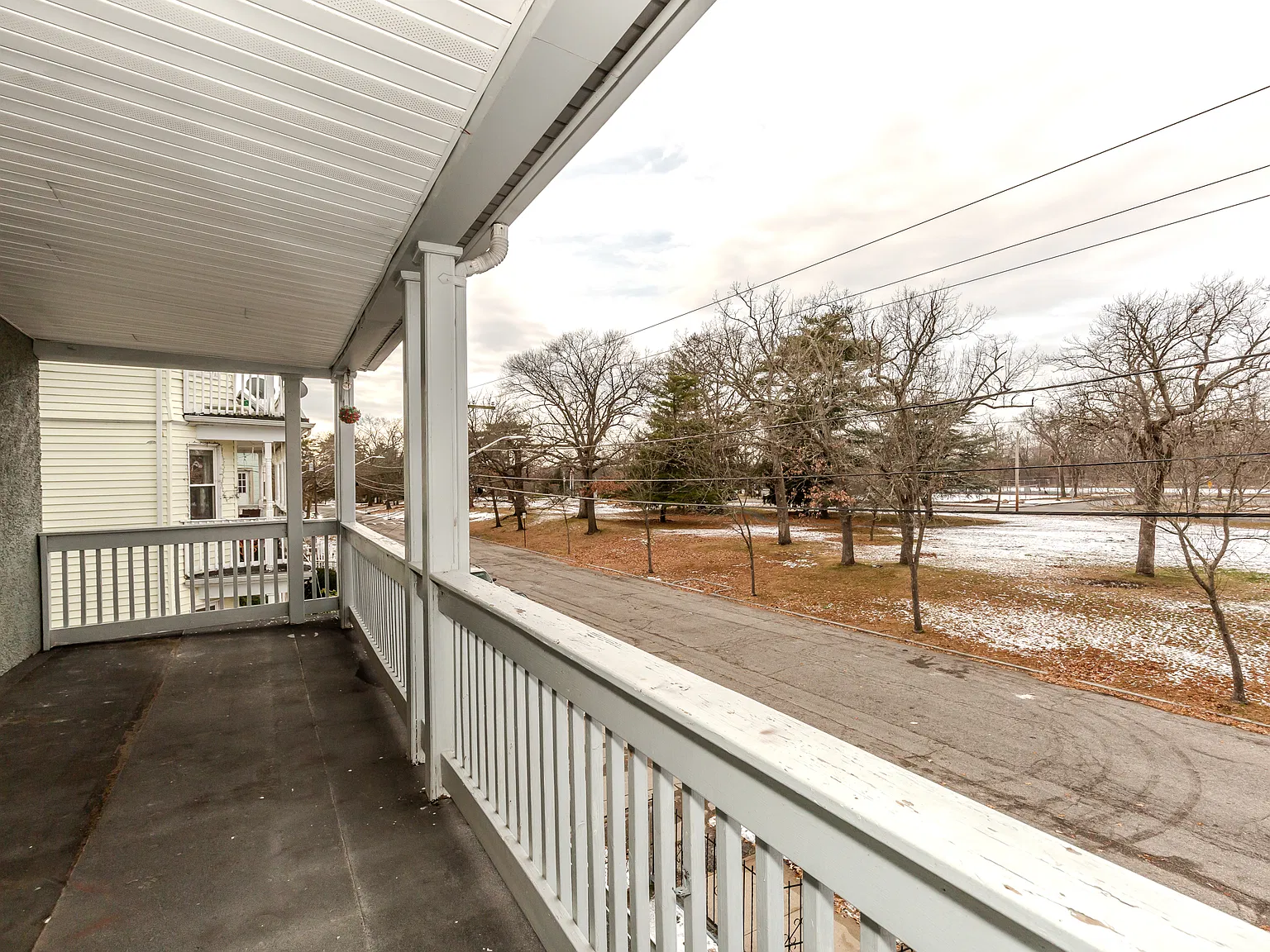 3 bed, 1208 sqft, $1,850 — Photo 2