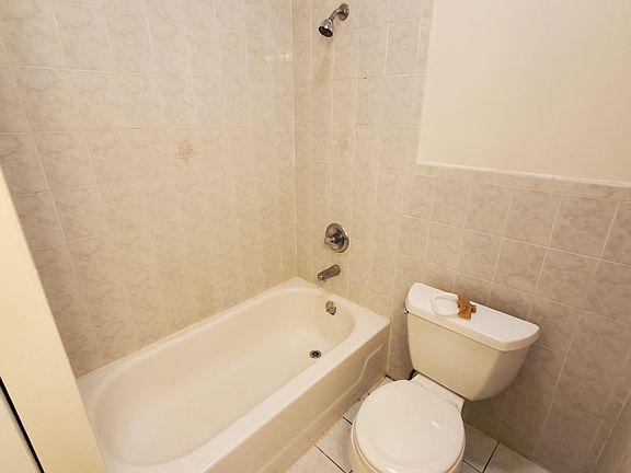 5th image of 2516 Polk St #2516