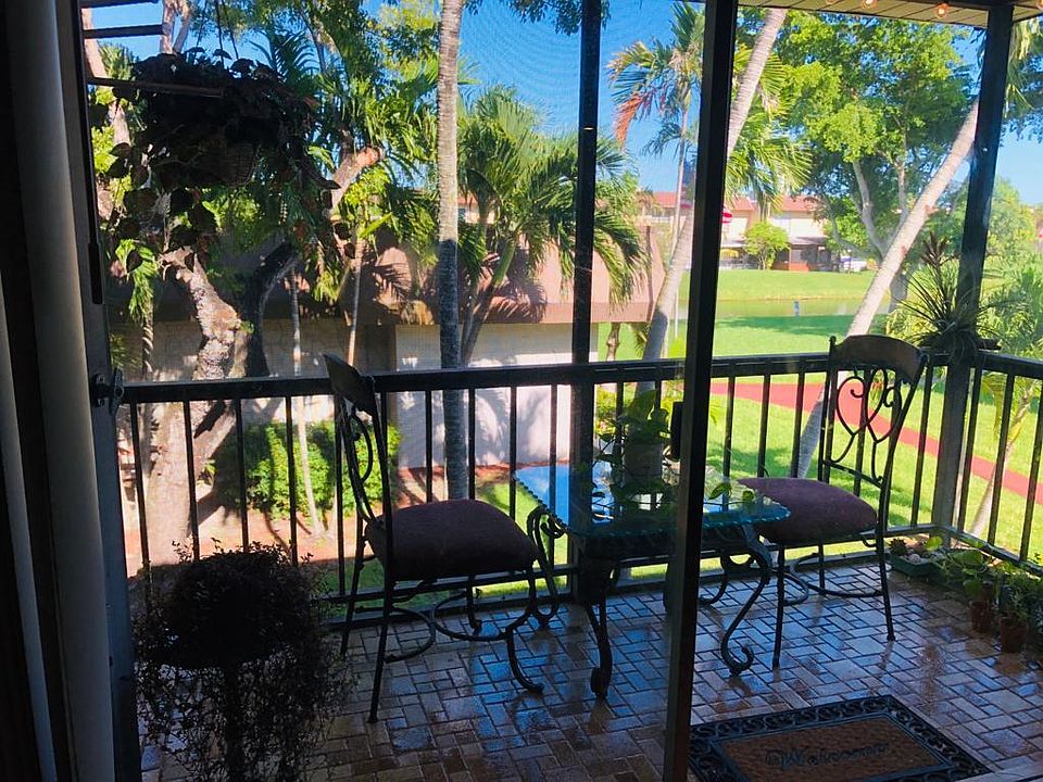 1st image of 10375 N Kendall Dr APT J6