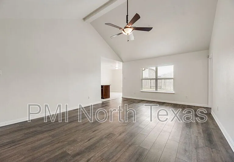 1911 Pilot Point Way — Photo 5