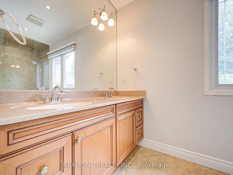 2593 Addingham Cres — Photo 25