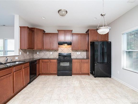 5th image of 2064 Lake Vista Dr #17
