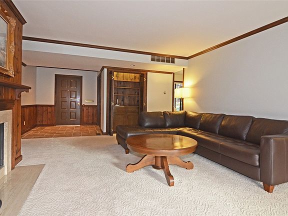 4th image of 1618 NE 140th St #M4
