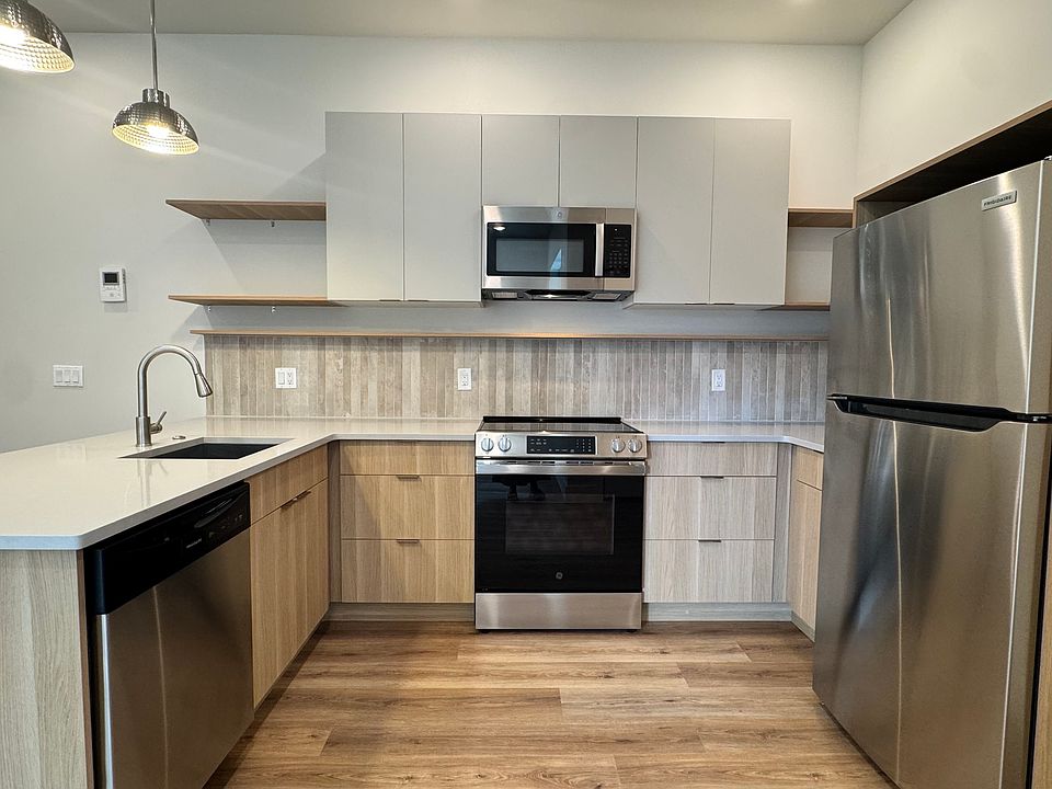 1st image of 5222-24 Chester Ave #3