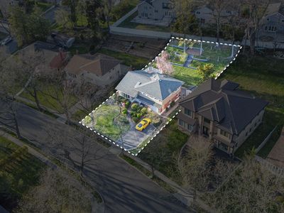 62 Crest Road, New Hyde Park, NY, 11040
