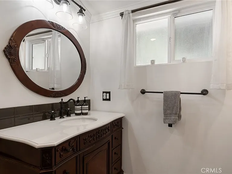 3791 Multiview Dr — Photo 24