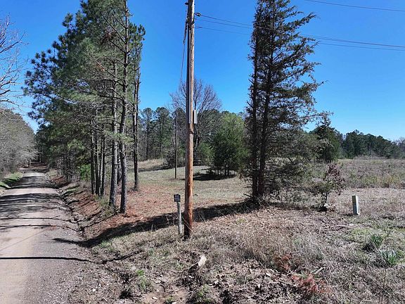 3rd image of 761 Richardson Rd