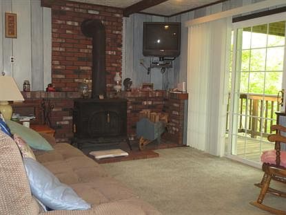 3rd image of 7 Black Oak Dr