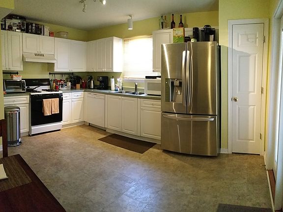 3rd image of 1135 Jeni Mae Ct