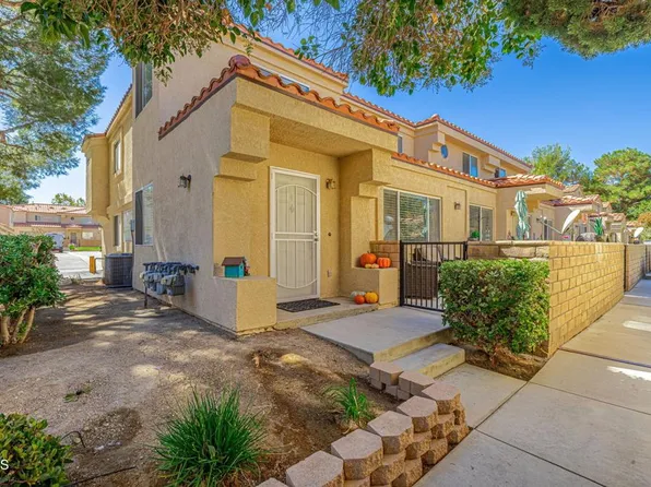 43455 30th St W Unit 4, Lancaster, CA 93536