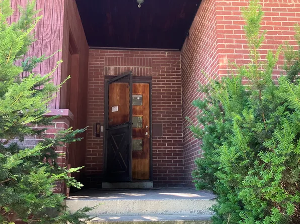 2001 Saw Mill Run Blvd #1, Pittsburgh, PA 15210