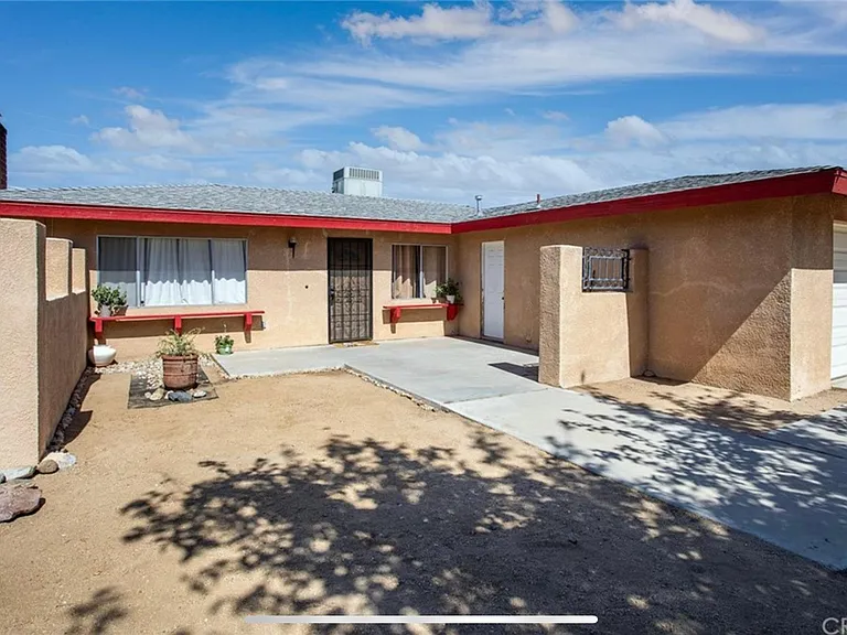 7360 Goleta Ave — Photo 3
