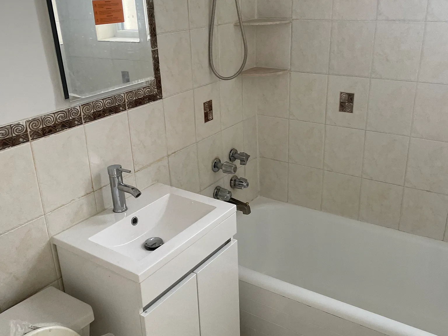 1 bed, 680 sqft, $1,975 — Photo 2