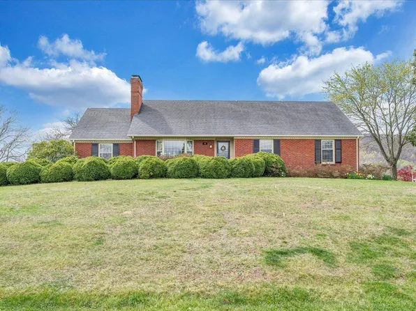 74 Hilltop Cir, Daleville, VA 24083