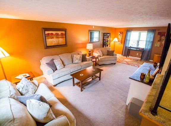 5th image of 3694 Panama Dr