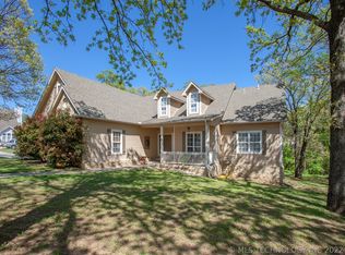 1055 N Elder Ct, Sand Springs, OK 74063