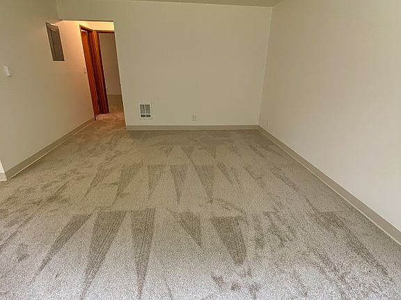 3rd image of 4517 40th Ave NE #4519-1/2