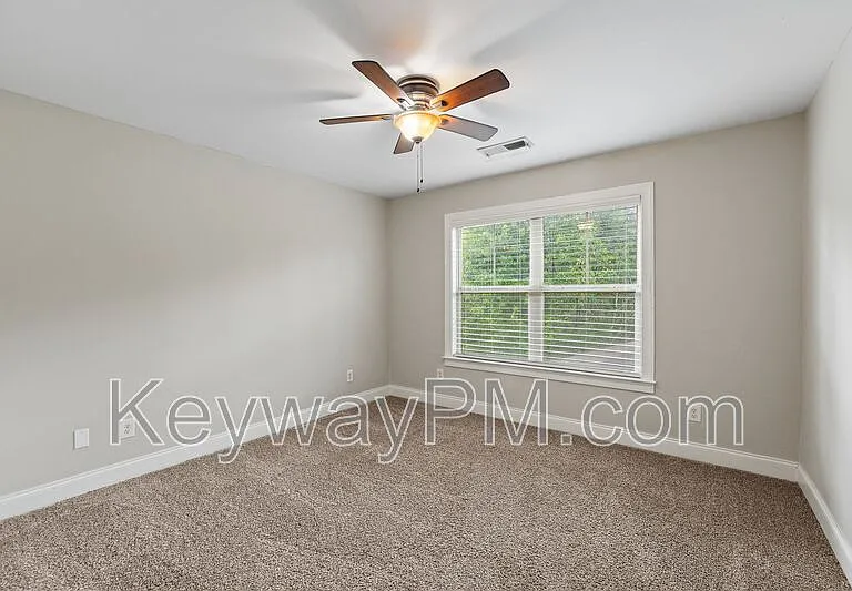 336 Amersham Way — Photo 17