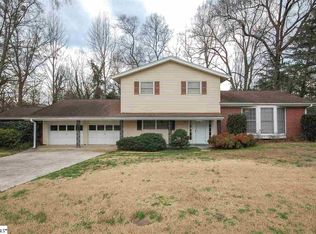100 Carlton Dr, Mauldin, SC 29662