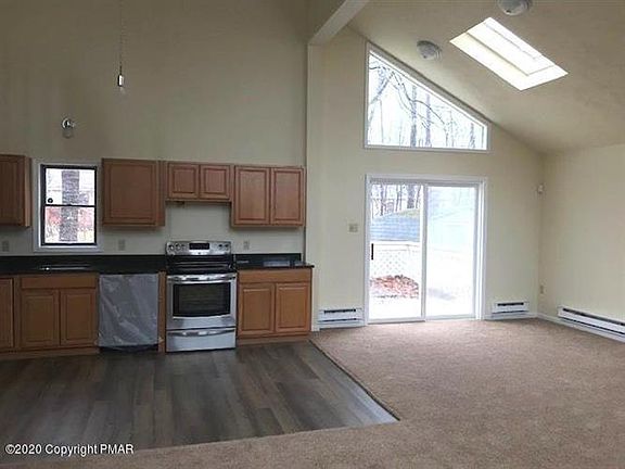 2nd image of 1050 Salamanca Dr
