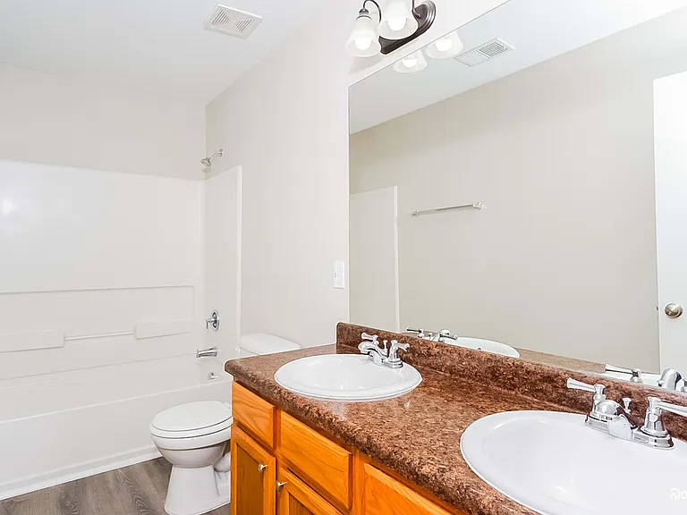230 Harold Murphy Dr — Photo 10