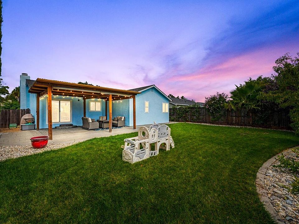 1st image of 453 Shannon Drive