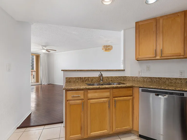 1801 N Flagler Dr #608 — Photo 7
