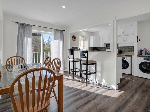 2nd image of 5568 Norasea Rd