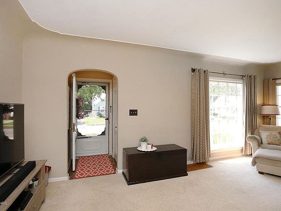 5th image of 2516 Belfast Ave SE
