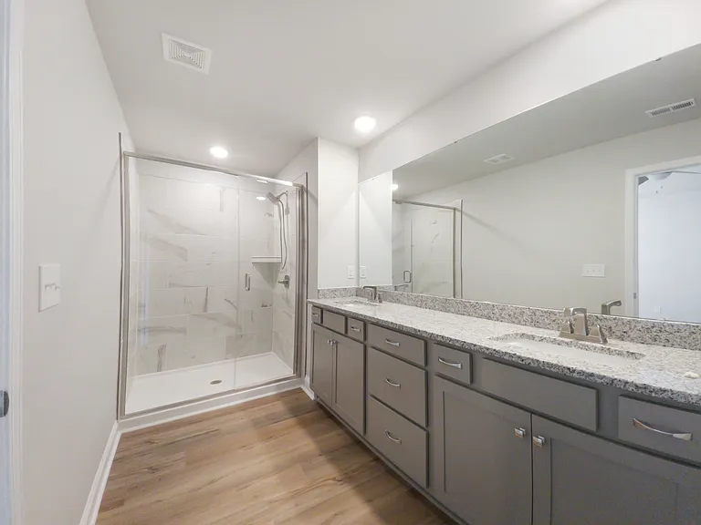 1839 Catawba Ave — Photo 11