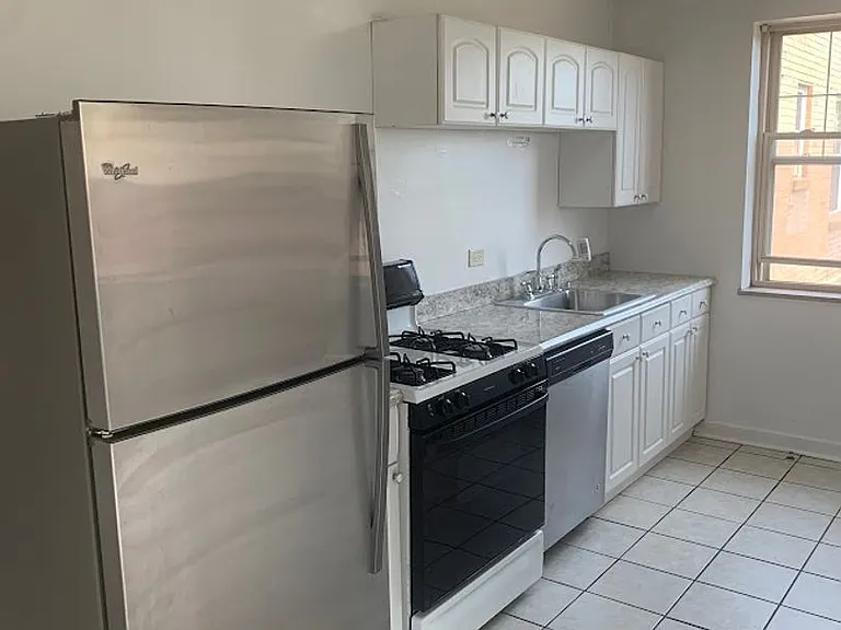 5506 Fifth Avenue — Photo 170