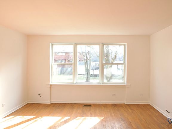 2nd image of 130 N Gary Ave APT 1