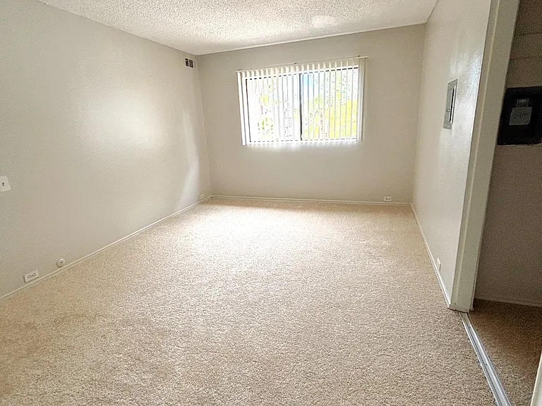 AltaCima Apartment Homes — Photo 17
